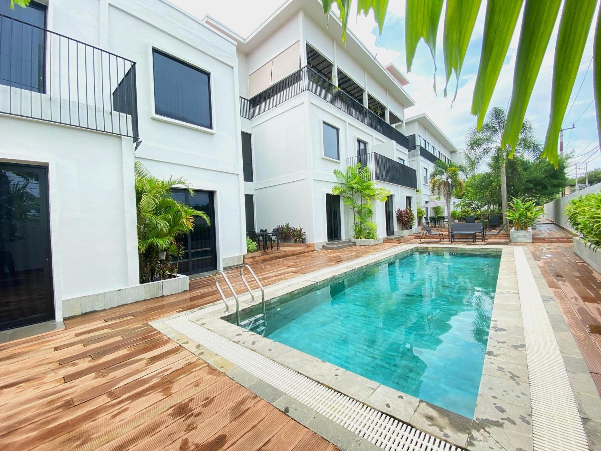 Onyx Hotel & Villa Tanjunguban Eksteriør bilde